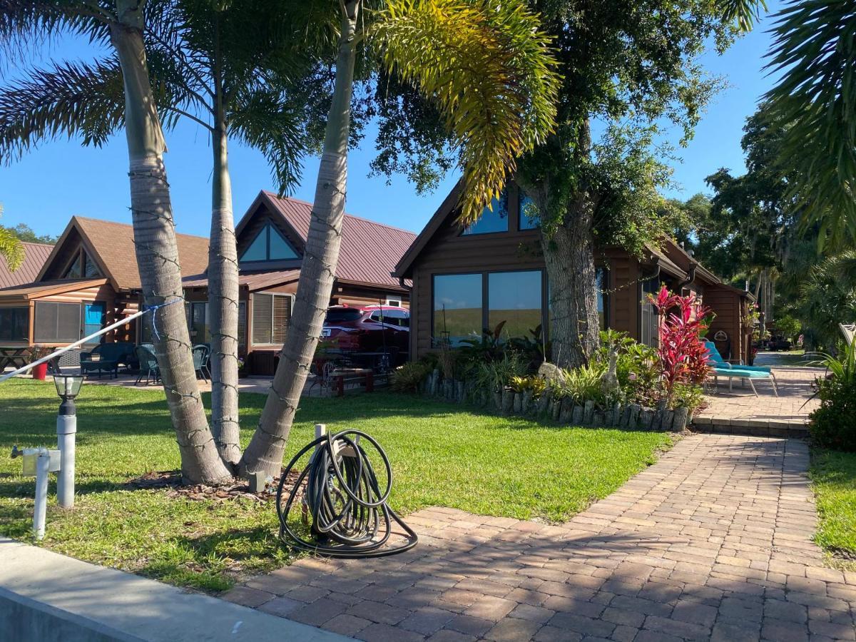 Log Harbor Cabins Okeechobee Esterno foto